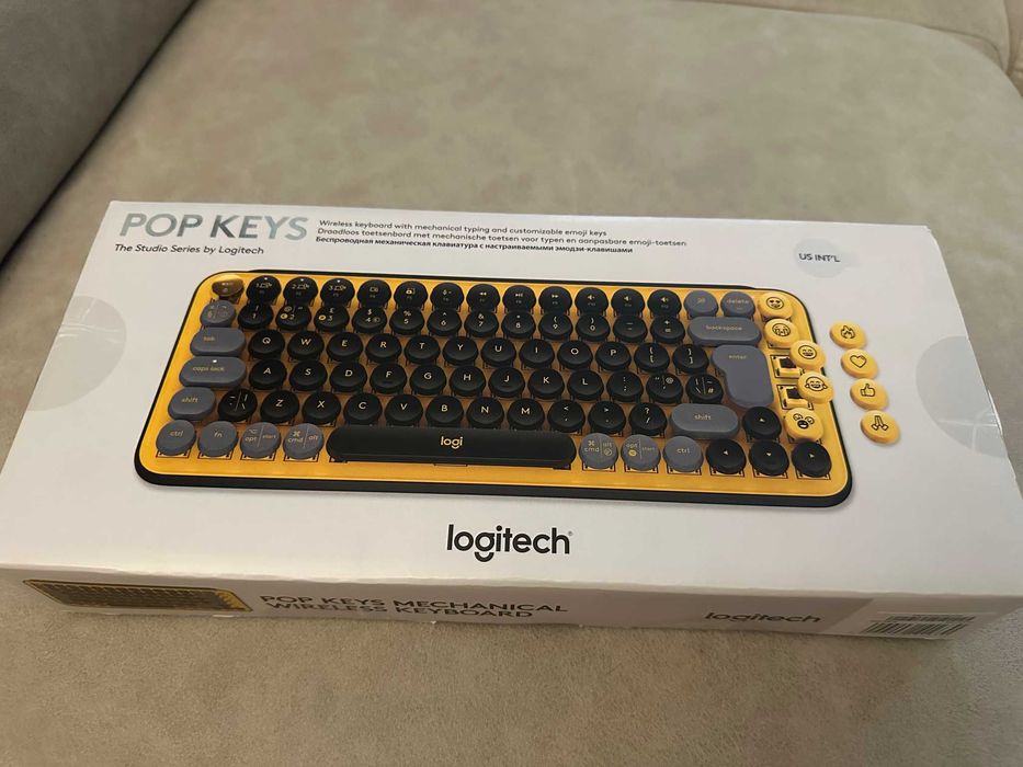 Logitech POP Keys Blast Yellow - безжична механична клавиатура, нова
