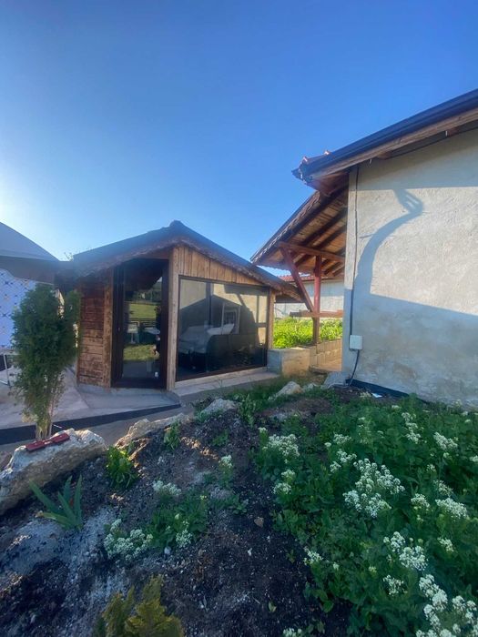 Продава се Къща в София, Център - 4448 кв.м за 135 €/кв.м - Снимка #6