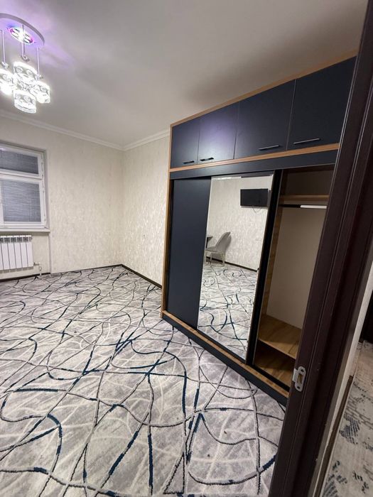 Сергели 8 худуд 2/4/7 срочно ижарага берилади