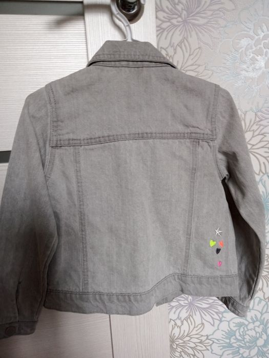 Джинсовая куртка для девочки