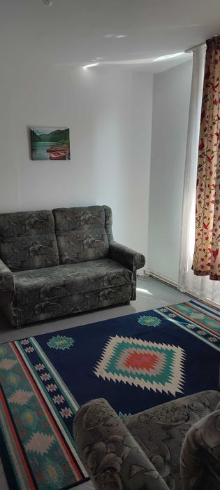 Închiriez apartament zona Tudor Vladimirescu