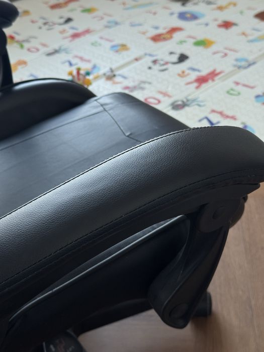 Продам компьютерное кресло