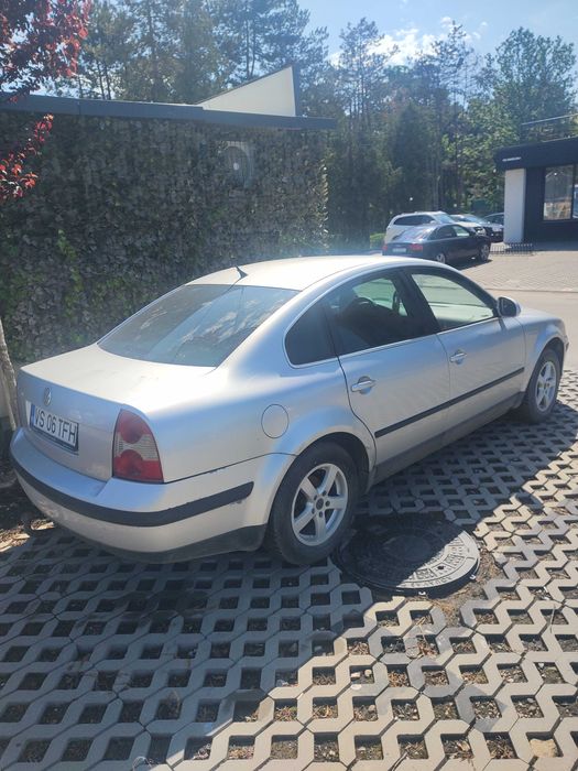 VOLKSWAGEN Passat 2004