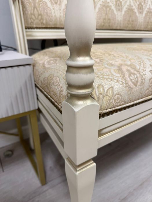 Диван банкетка для спальни