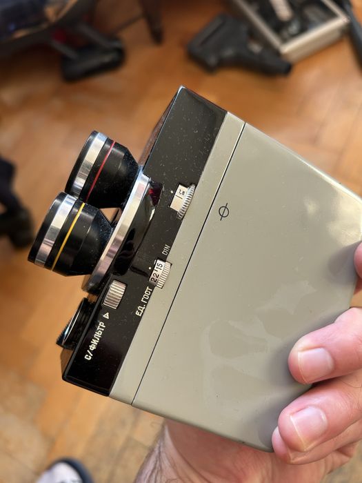 Съветска филмова камера "Екран-4"