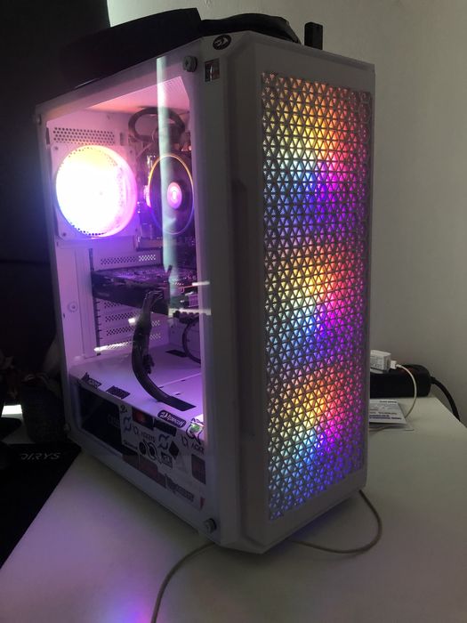 Calculator gaming cu garantie la toate componentele