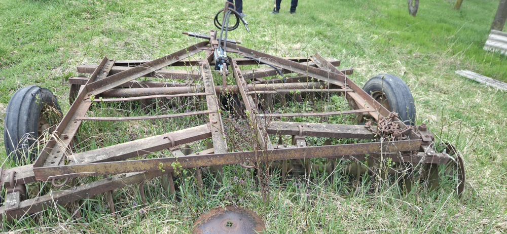 Disc și grebla tractor