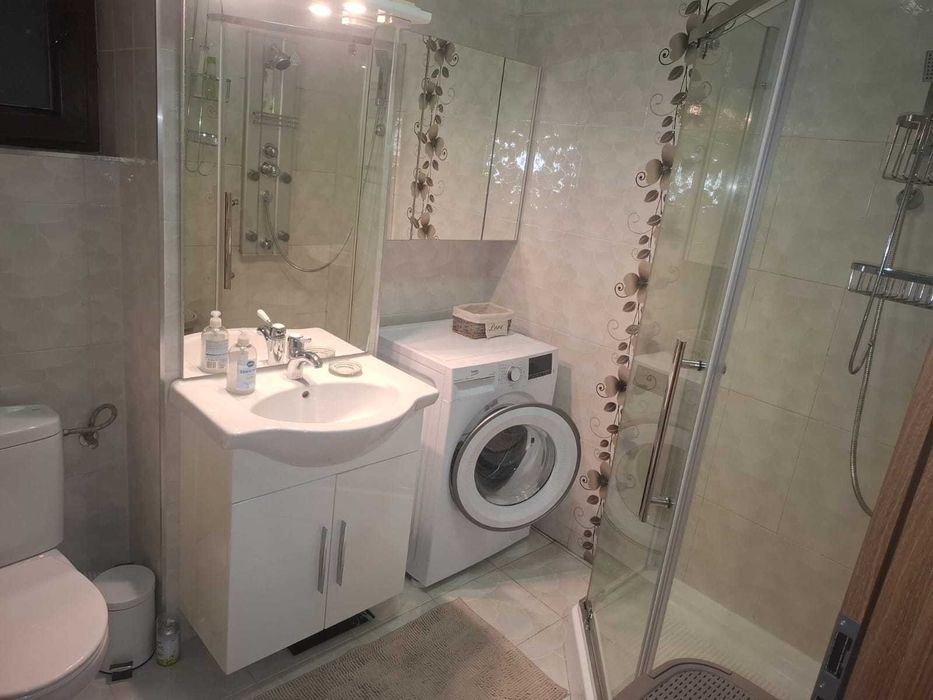 Vând apartament