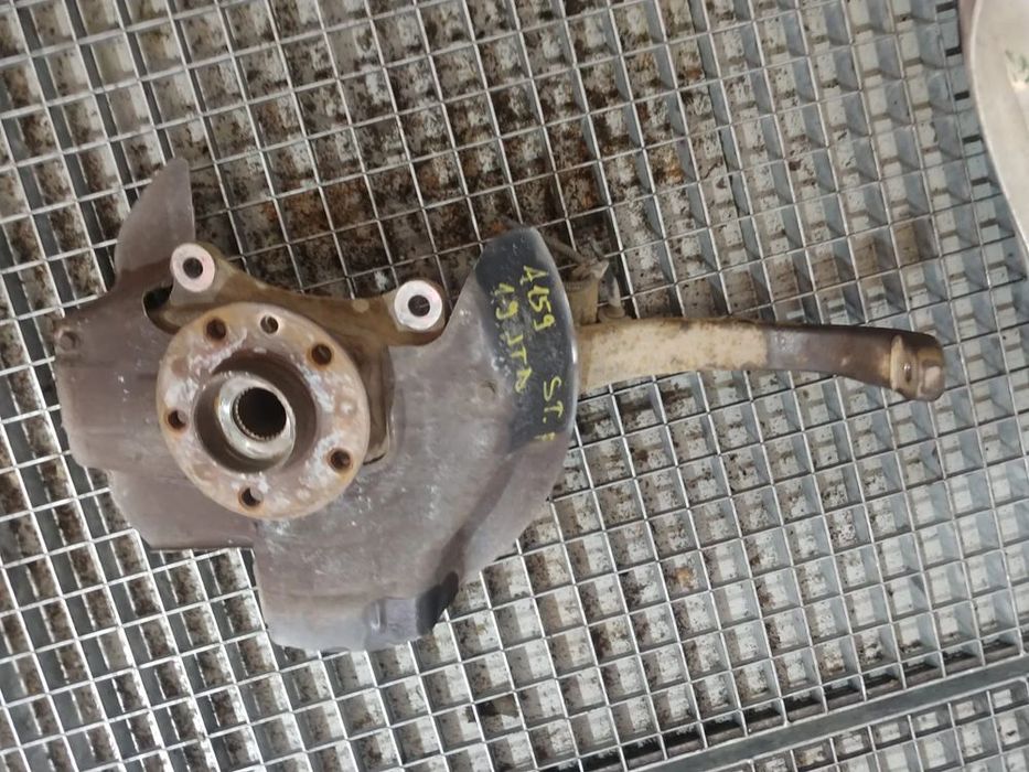 fuzeta stanga fata alfa romeo 159 1.9 jtd