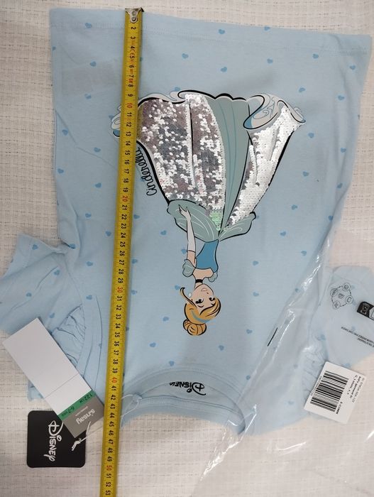 Vând bluziță pentru nou născută ,  45 cm , bumbac , Disney cu paiete