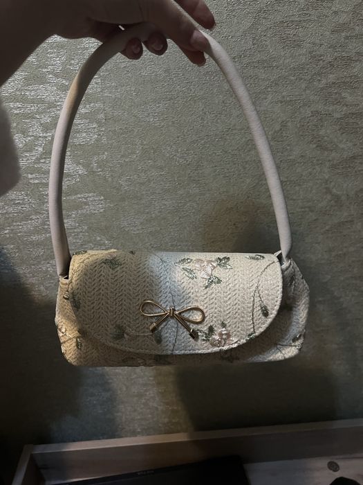 Женская сумка вместительная