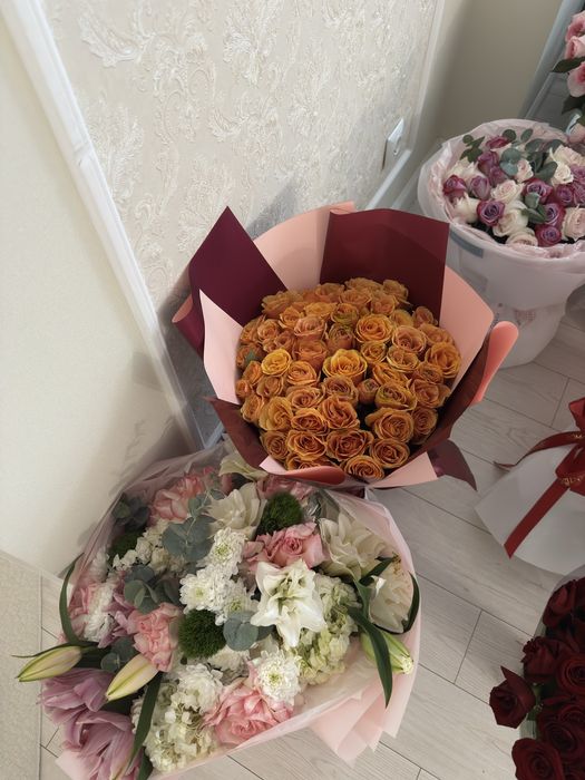 Цветы б/у в хорошем состоянии