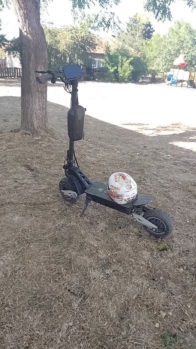 trotineta electrica OOTD t10