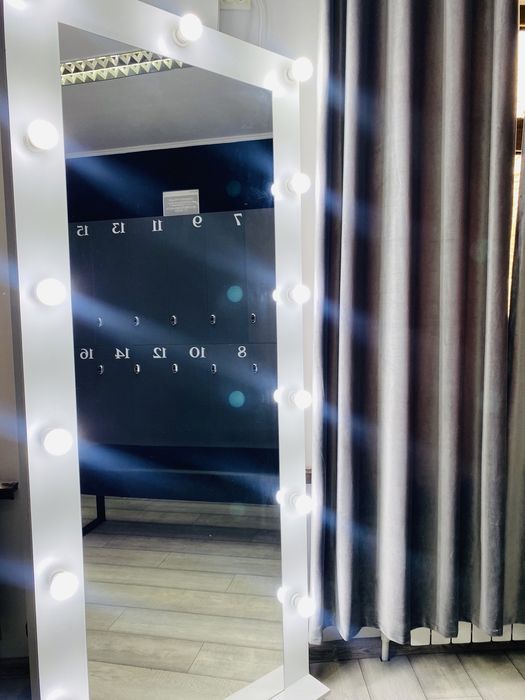 Продается зеркало