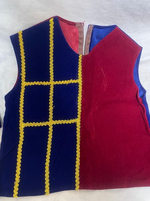 Срочно продается маскарадный костюм