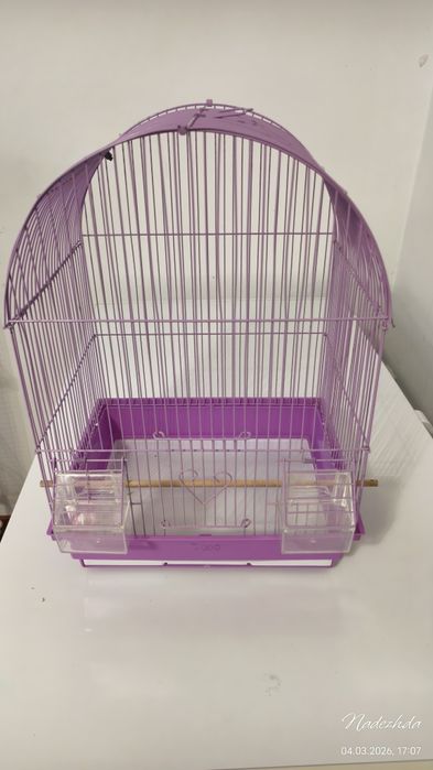 Клетка для попугая в отличном состоянии