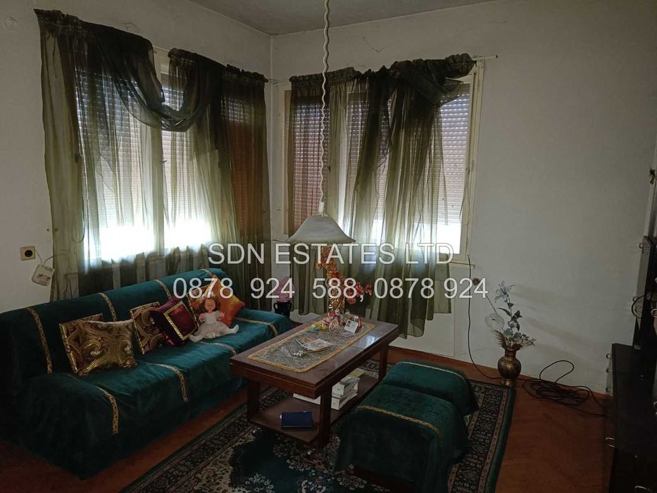 Продава се Къща в Казанлък - 200 кв.м за 1050 €/кв.м - Снимка #1