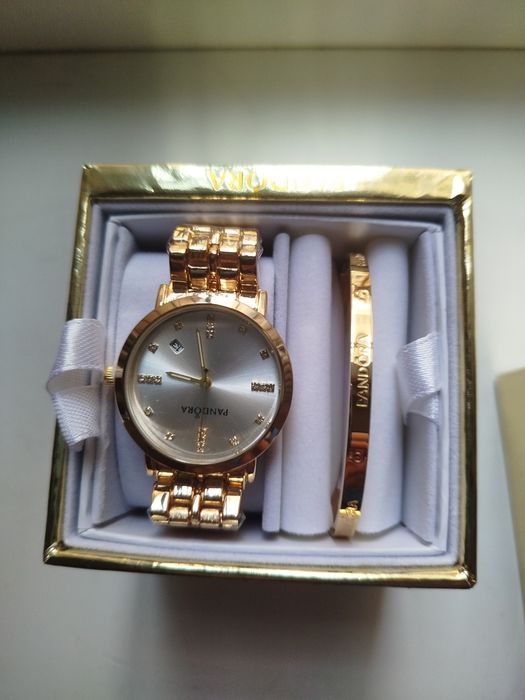 Часы женские Pandora