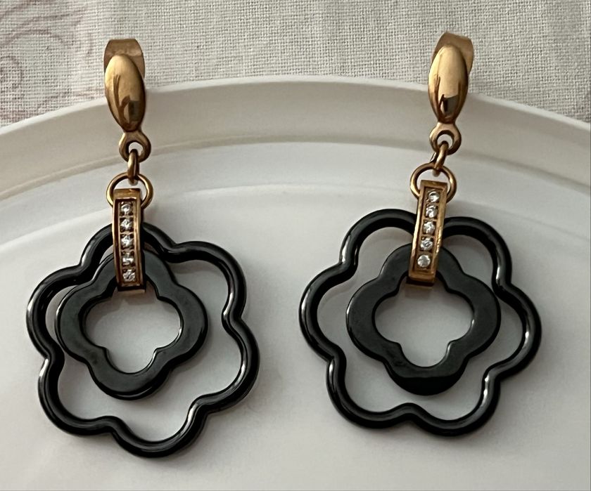 Обеци от медицинска стомана