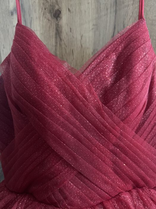 Вечернее женское платье