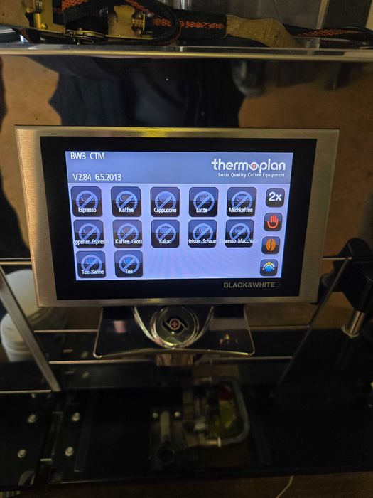 Masina de cafea automata Thermoplan black & white