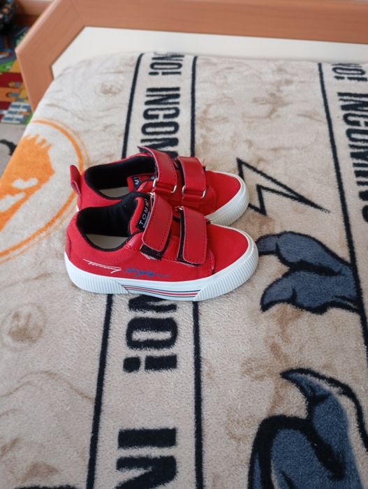 Оригинални маратонки