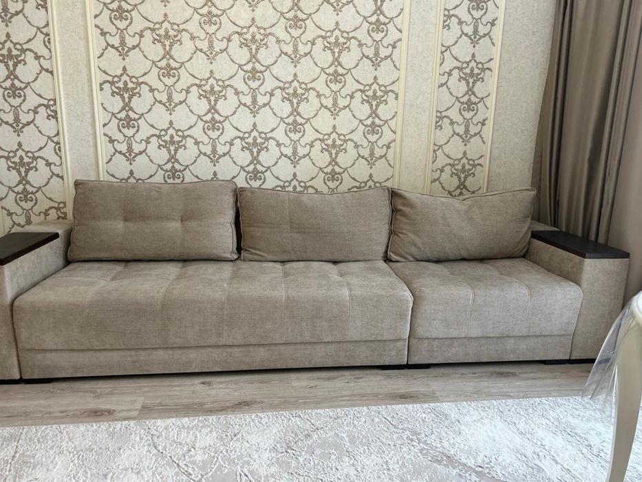 Подам диван 3 метра