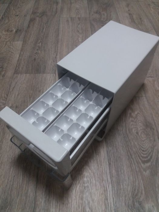 Приспособление для заморозки льда