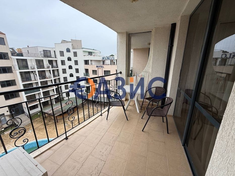 Продава се Двустаен апартамент в к.к. Слънчев бряг - 62 кв.м за 1128 €/кв.м - Снимка #11