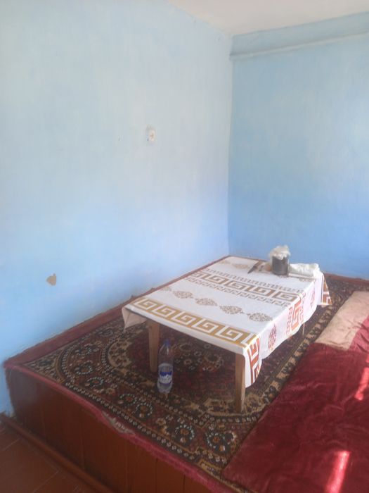 Уи сотилади 12 хона.17.сотик