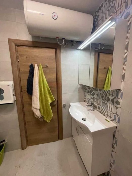 Дава се под наем Двустаен апартамент в София, Център - 45 кв.м за 550 € - Снимка #3
