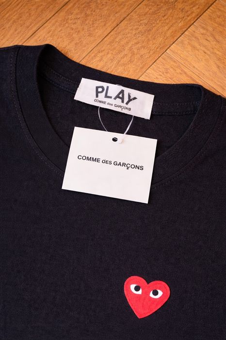 Tricou comme des garçons.                       Nu balenciaga,burbbery,calvin klein,nike,gucci