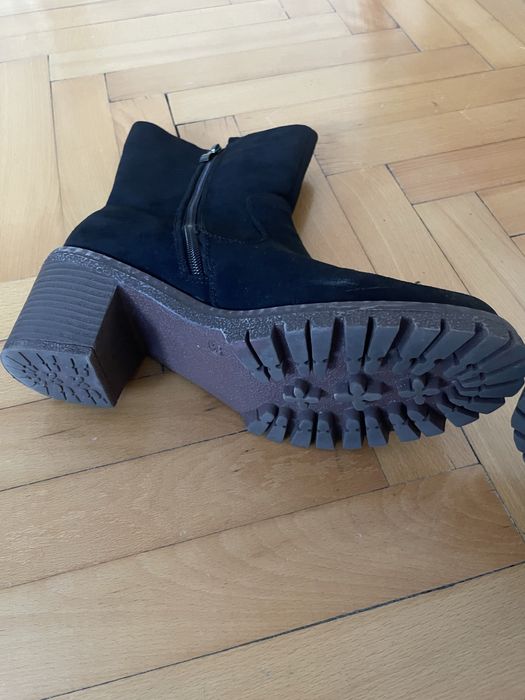 Велурени боти 39
