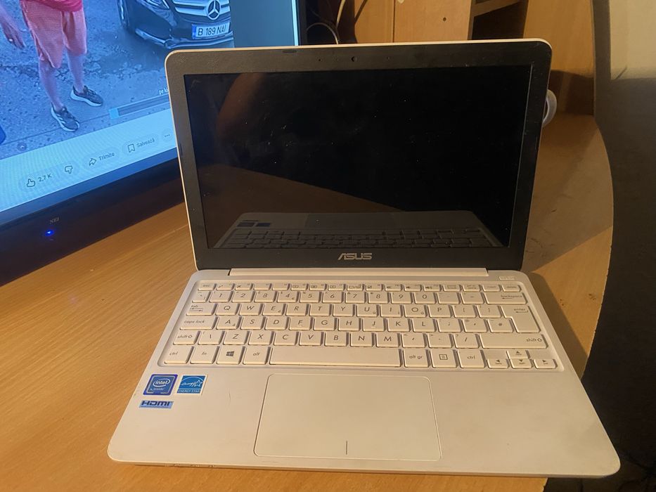 Laptop asus mini