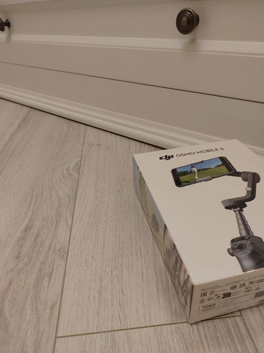 Стедикам, стабилизатор DJI OSMO MOBILE 6 черный.