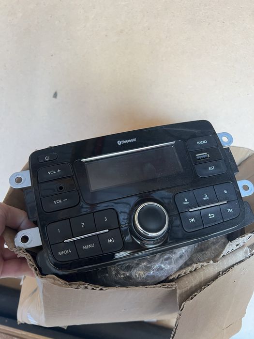 Штатный магнитафон terrano daster