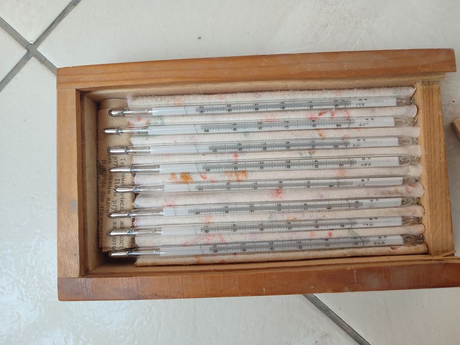 Термометр и градусники лабораторные