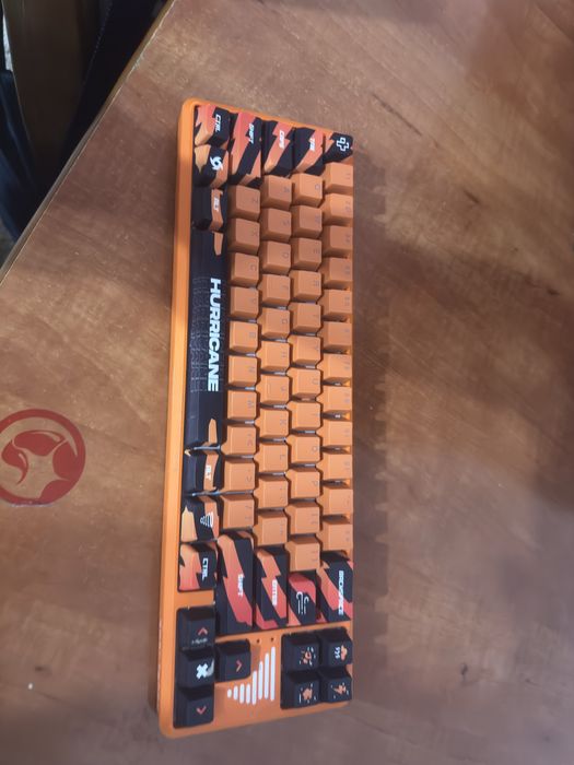 Tastatură Qwerty65 hurricane
