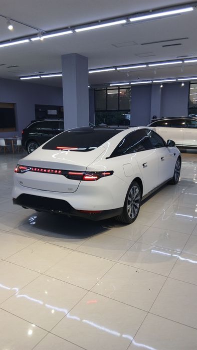 Leapmotor C01  626 elektr Premium 2025  NALICHI BOR 3 yil garantiyalik