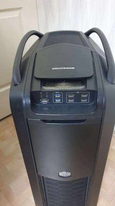 Корпус компьютерный "Cooler master cosmos II"