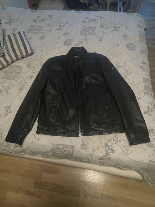 Кожено яке Tommy Hilfiger номер 54