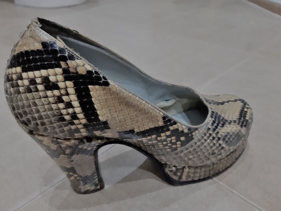 Обувки Естествена Змийска Кожа! Висок Ток и Платформа!