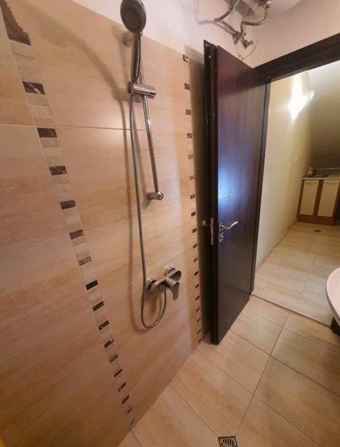 Дава се под наем Етаж от къща в София, Лозенец - 80 кв.м за 800 € - Снимка #8