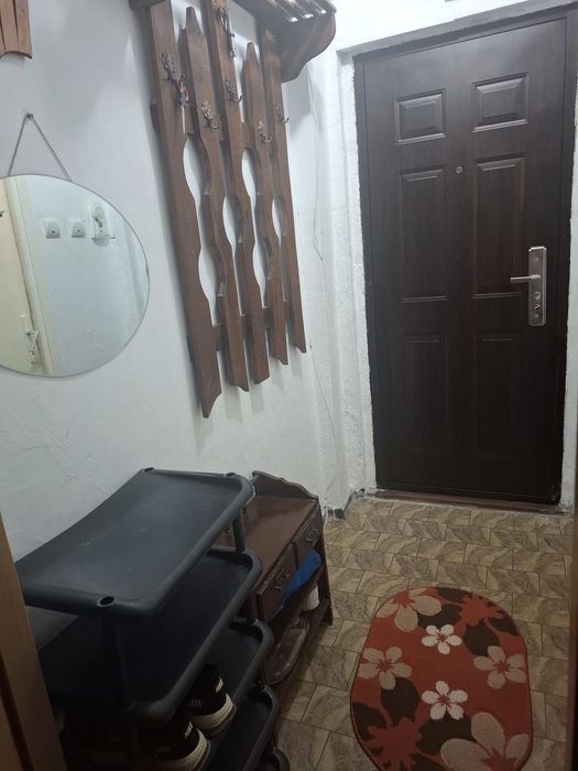 Inchiriez apartament 2 camere