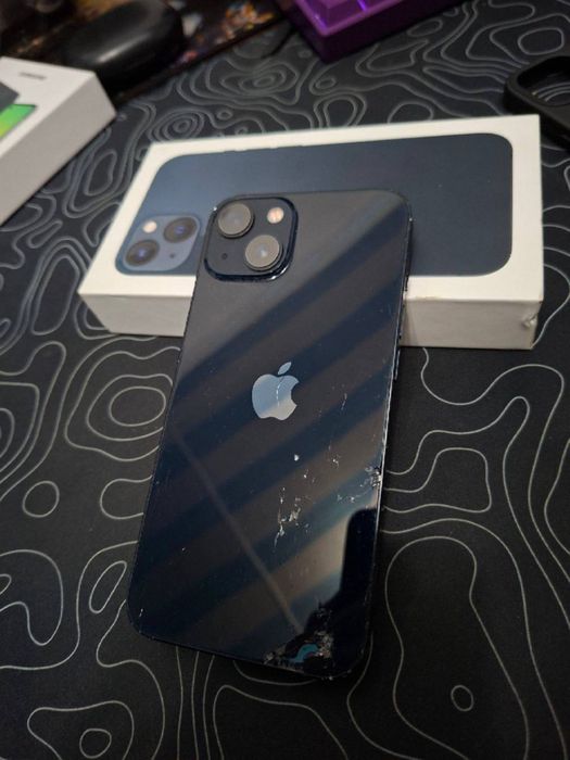 iPhone 13 не вскрывался