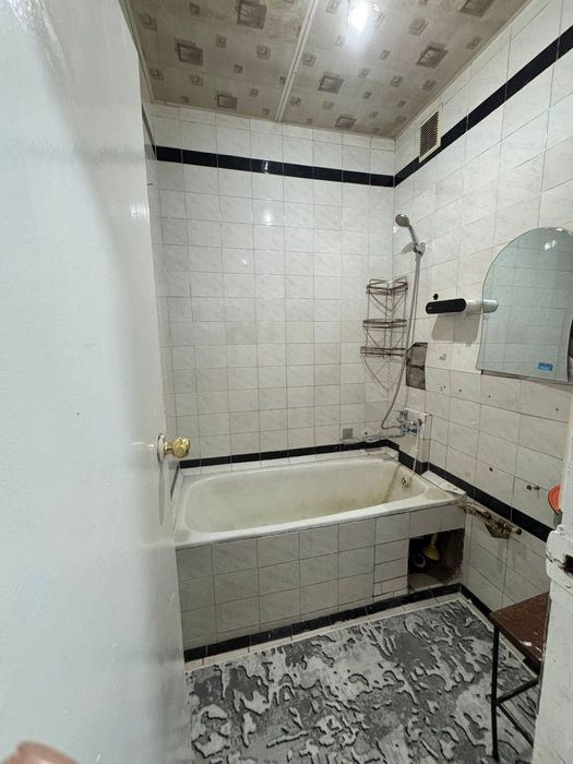 CЧилонзор 19 о-рр 50-50 мойка
 Продам квартиру

 Чиланзар 19 квартал