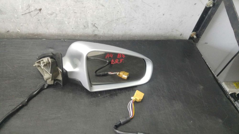 Oglinda electrica dreapta audi a4 b7 8ec