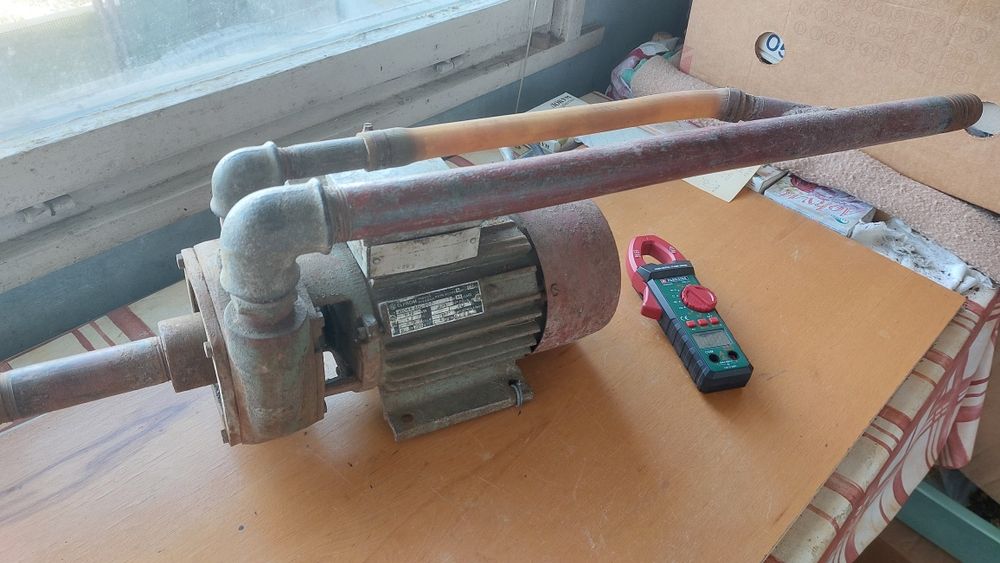 Продавам монофазна водна  помпа 550w 1 цол.