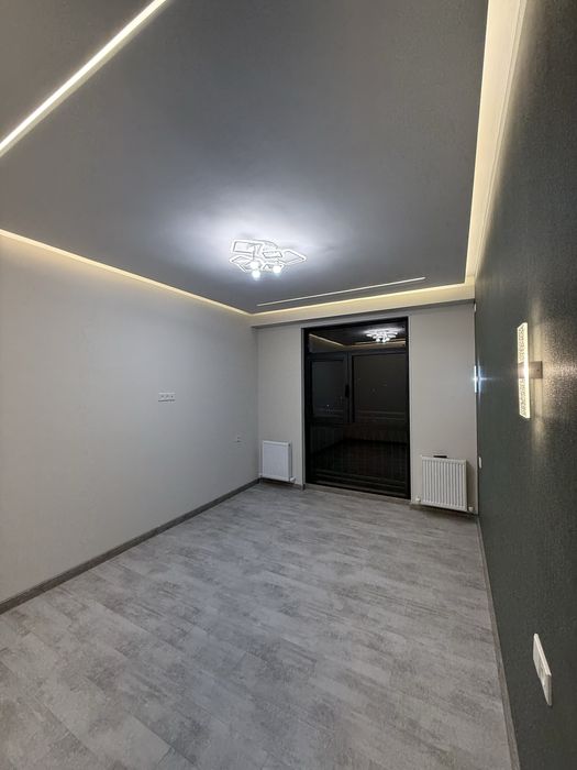 Срочно продается новастройка 2/6/10 75кв