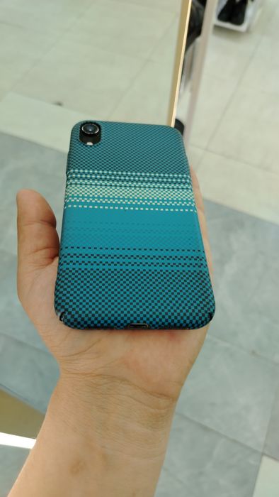 Iphone Xr sotiladi